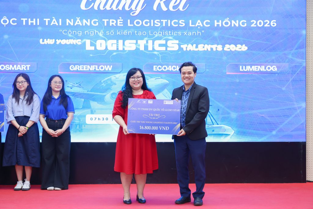 Lucky Star trao 8 suất học bổng tiếng Trung tại Chung kết “Tài năng trẻ Logistics LHU 2026”